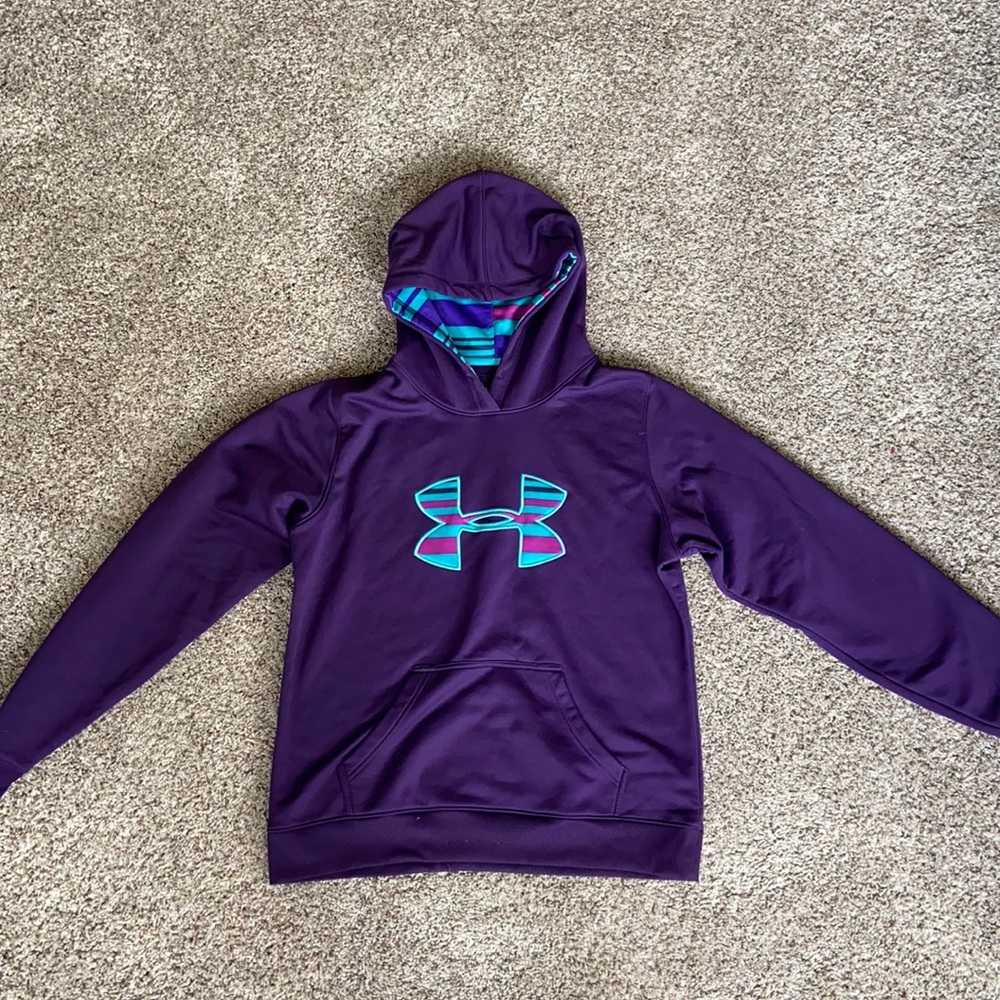 Under armor sweatshirt